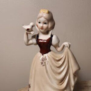 Snow White Musical Figurine 1960's Hand-painted